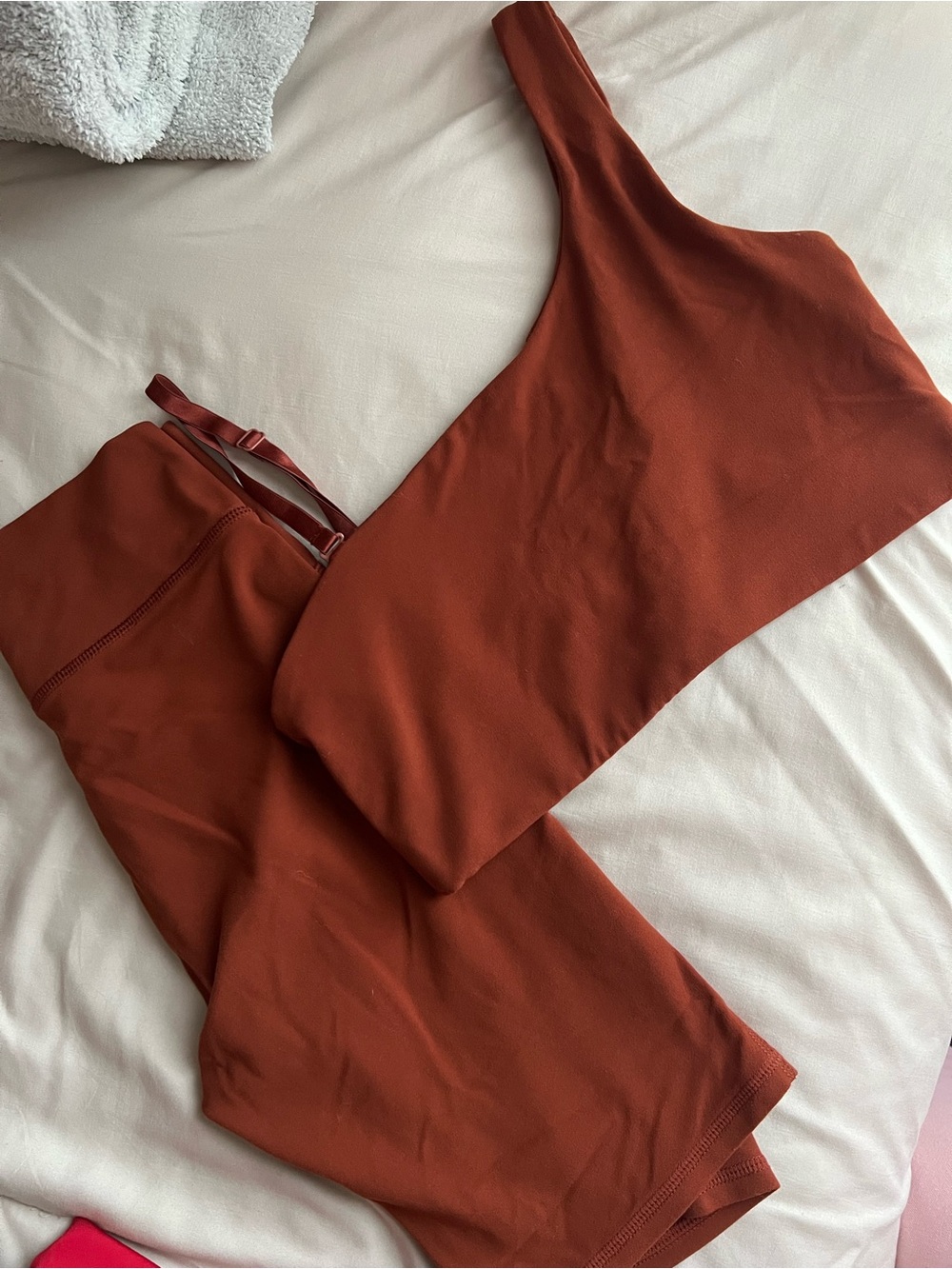stori - Women's Athletic Bra & Shorts in Rust - Performance Activewear
